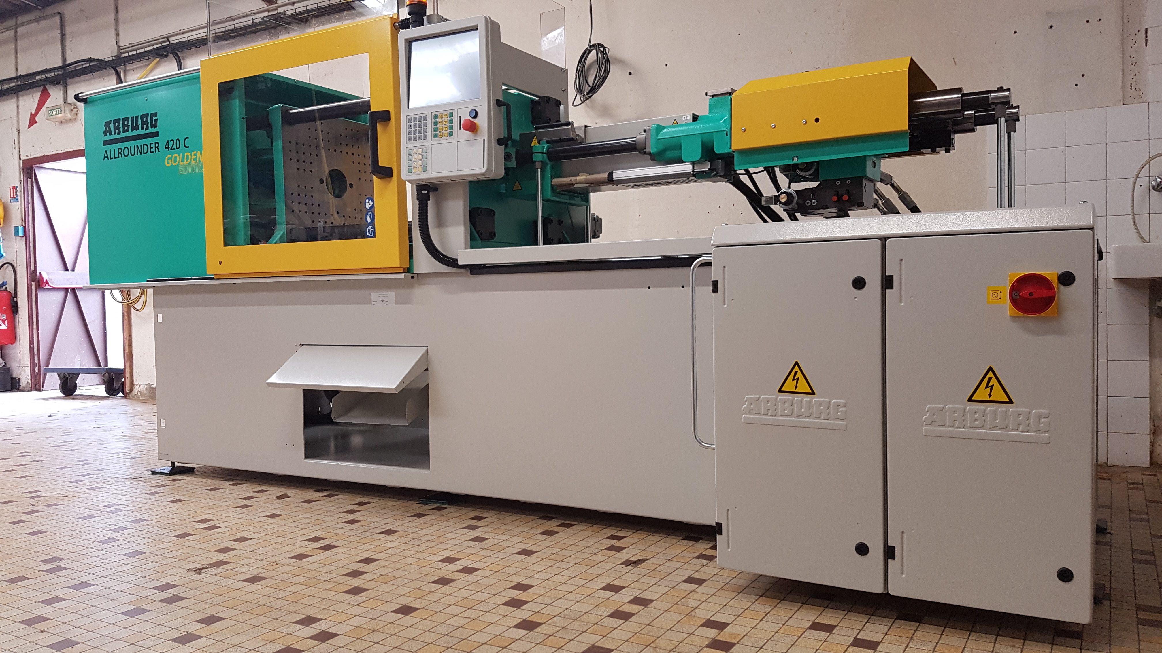 Presse Caliplast ARBURG 100T